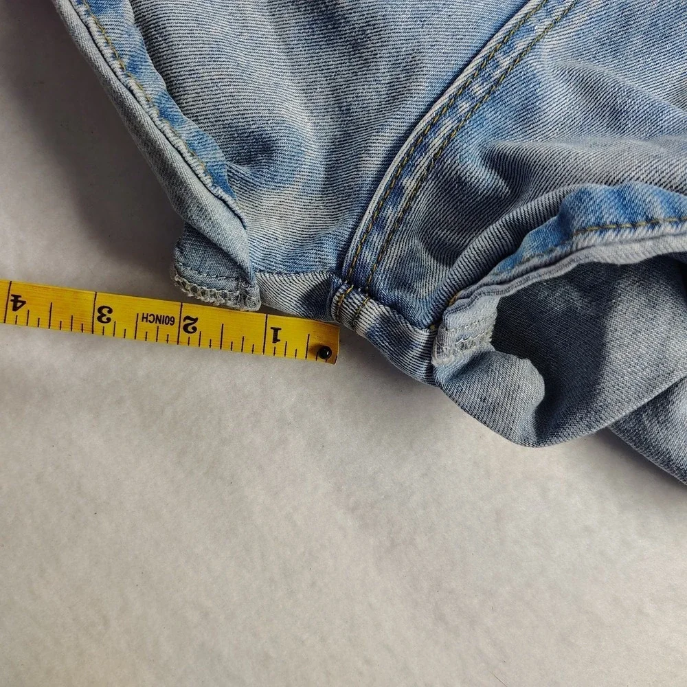 Princess Polly High Waisted Denim Shorts Light Wash Blue Cuffed‎ Size US 2 EU 34